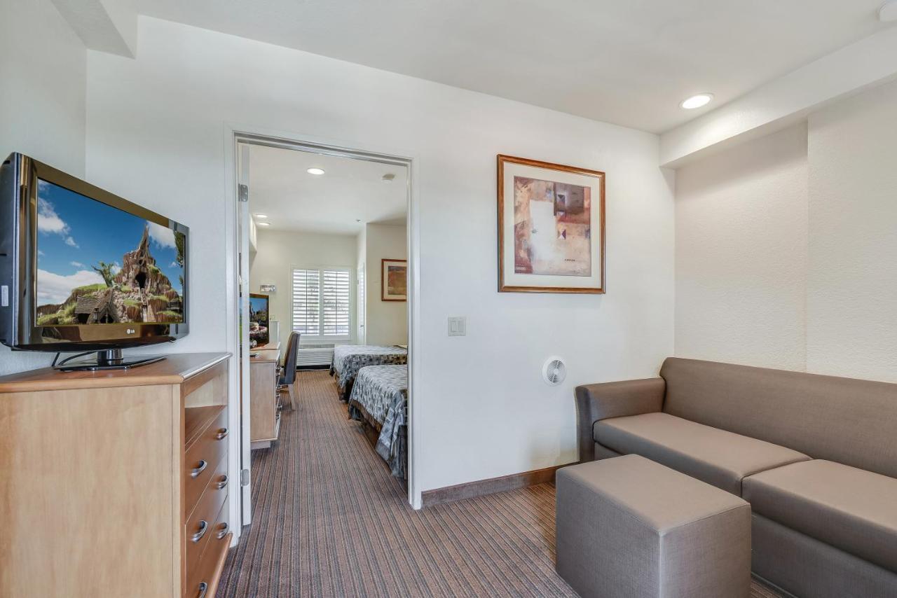 Anaheim Desert Inn & Suites Ngoại thất bức ảnh