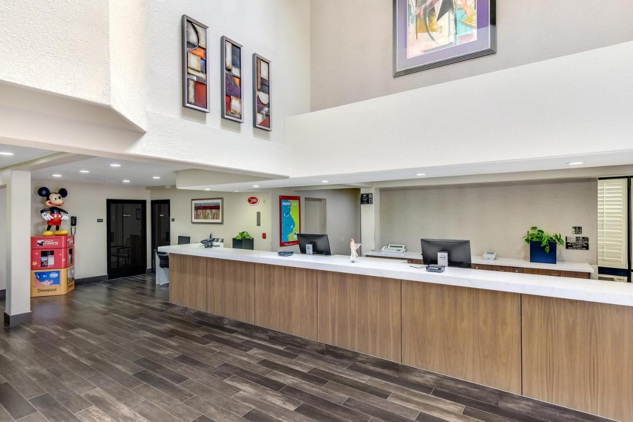 Anaheim Desert Inn & Suites Ngoại thất bức ảnh