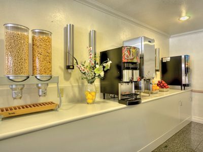 Anaheim Desert Inn & Suites Ngoại thất bức ảnh